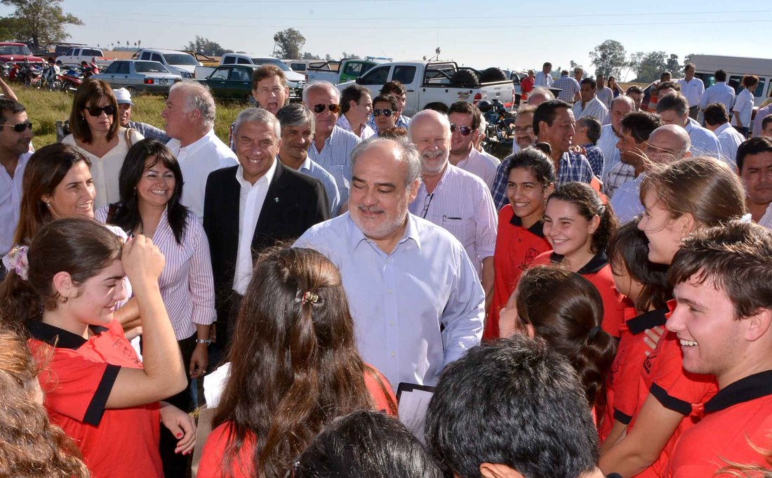 Colombi_en_pje_los_%c3%81lamos_(1)