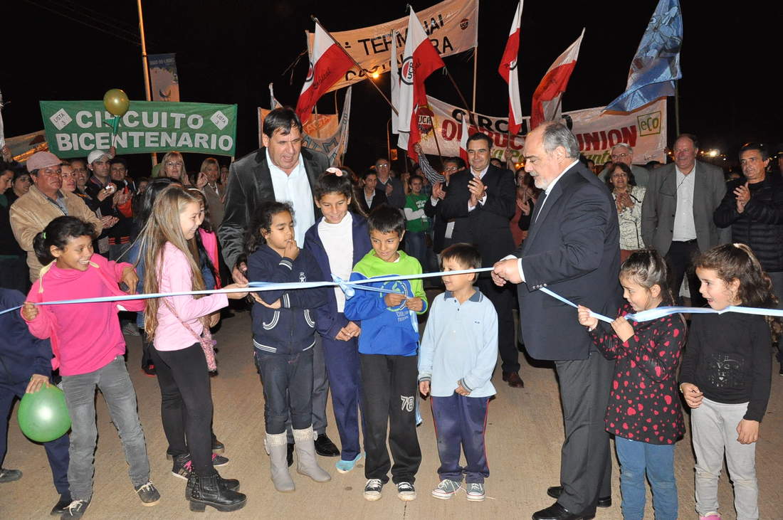 Inauguraci%c3%93n_avenida_freyche_3