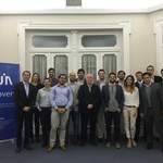 Osella_con_uia_joven_
