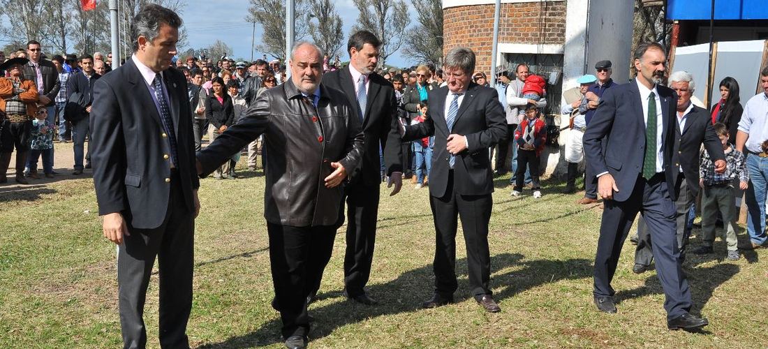 Colombi_en_rural_mercedes_(4)
